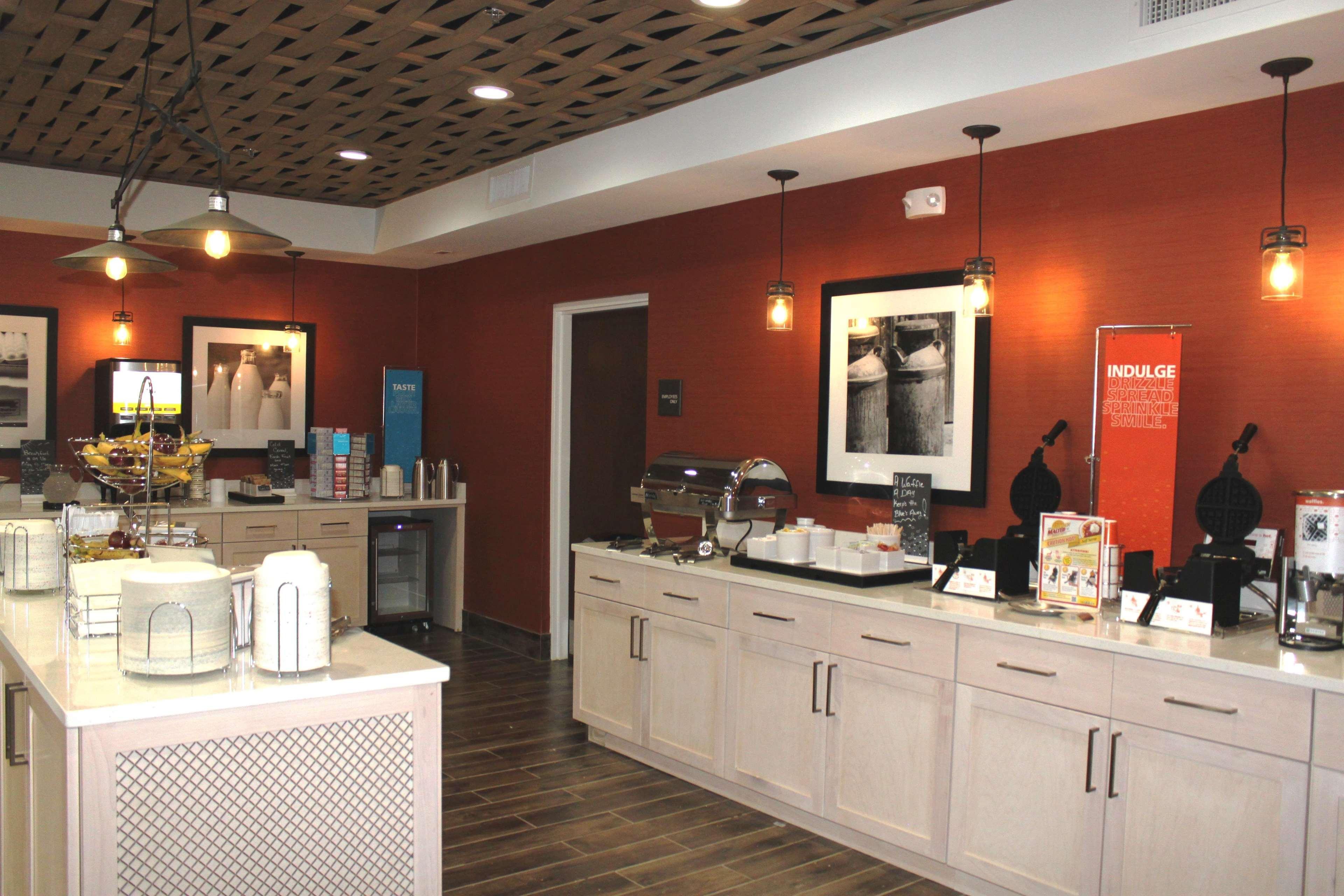 Hampton Inn Forsyth Zewnętrze zdjęcie