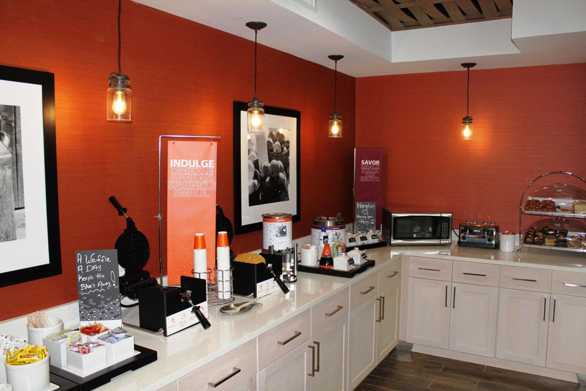 Hampton Inn Forsyth Zewnętrze zdjęcie